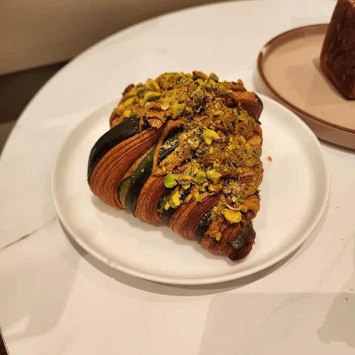 Lakon Paris Patisserie Picture 10