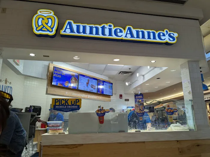 Auntie Anne's Picture 2