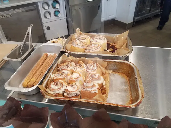 Cinnabon Picture 4