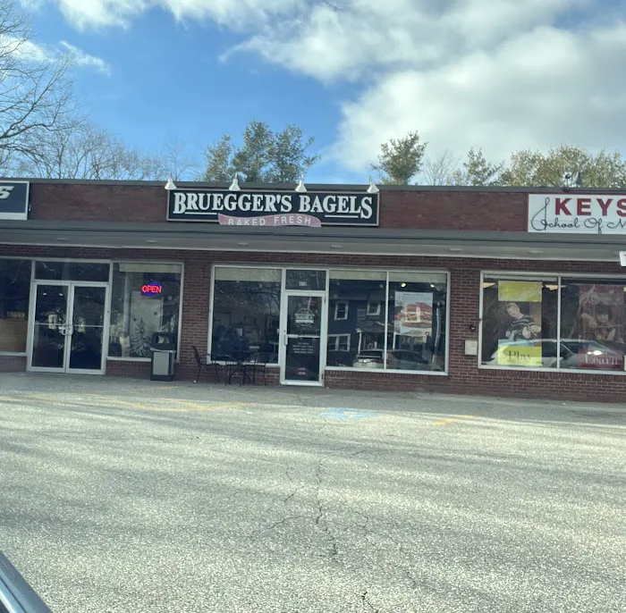 Bruegger's Bagels Picture 8