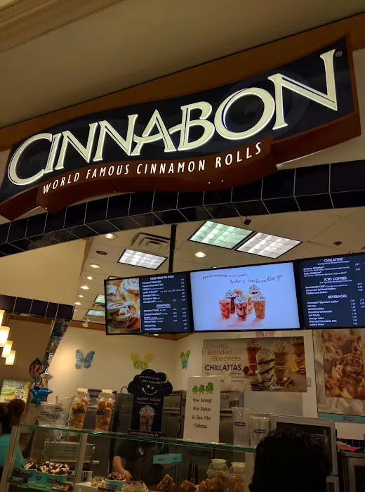 Cinnabon Picture 6
