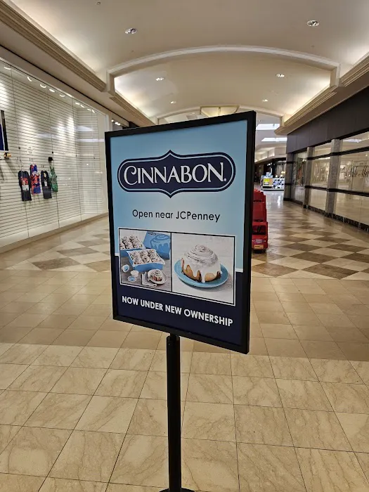 Cinnabon Picture 8