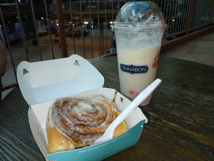 Cinnabon Picture 10