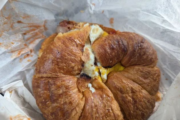 Bagels & moore