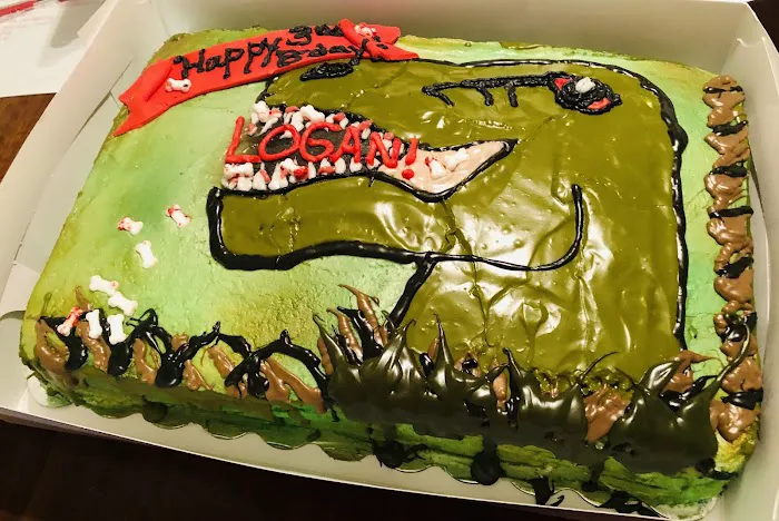 Carson' Custom Creative Cakes Picture 2