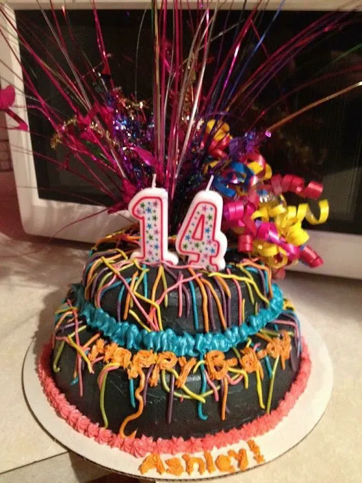 Carson' Custom Creative Cakes Picture 6