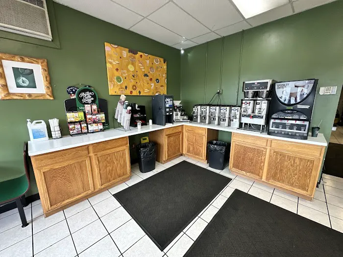 Hot Bagels & Deli Picture 2