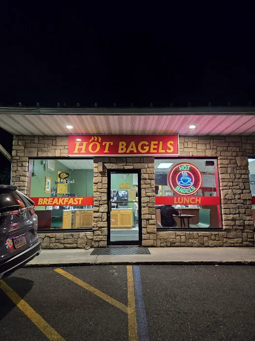 Hot Bagels & Deli Picture 4