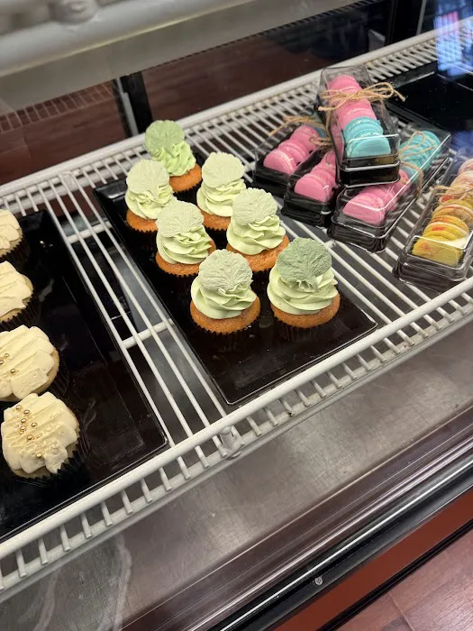 Black Cat Bakery Picture 8