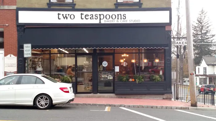 Two Teaspoons Picture 4