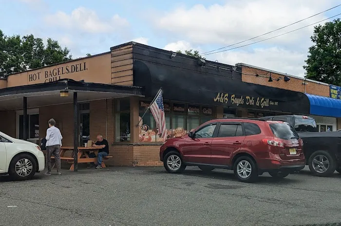 A&B Bagels and Deli Picture 4