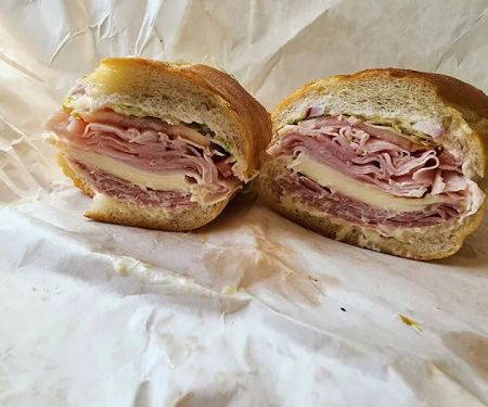 A&B Bagels and Deli