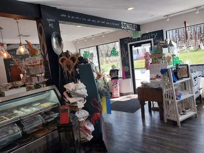 Shannon’s Eyes on the Pies Picture 9