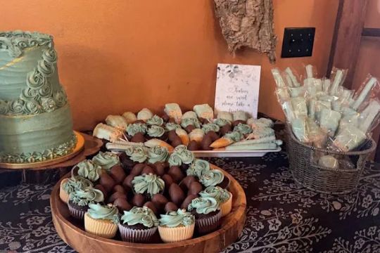 Flower Cakes By Nadine