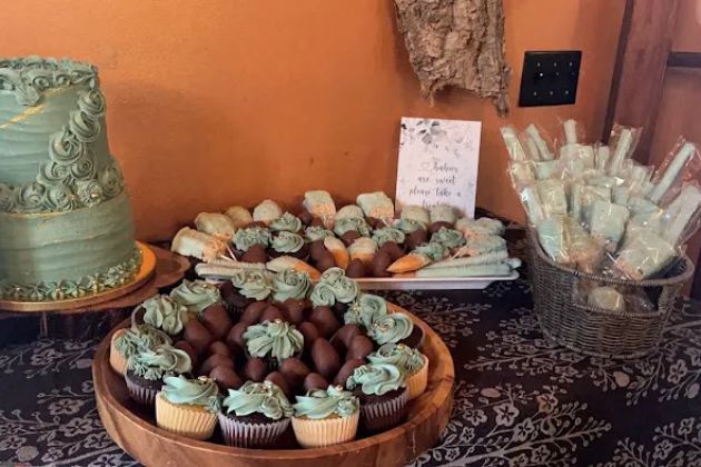 Flower Cakes By Nadine