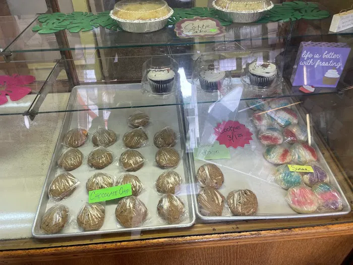 Cwikla's Quality Bakery Picture 5