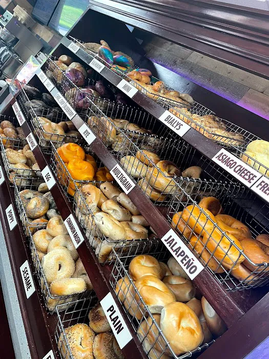 5 BROTHERS BAGELS &DELI Picture 10