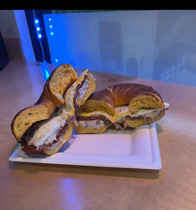Fairfield Hot Bagel Picture 8