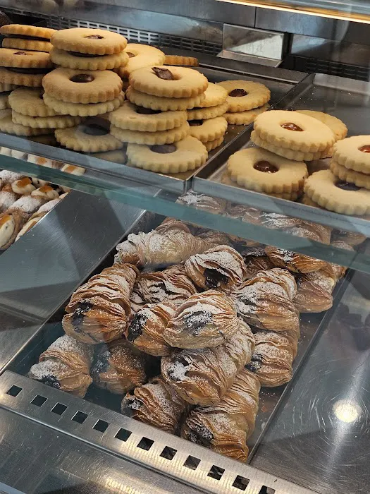Palazzone Pastry Lab Picture 6