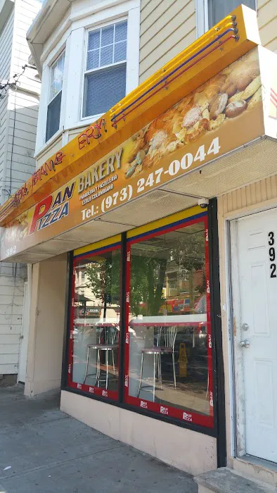 Pan Pizza Bakery Picture 5