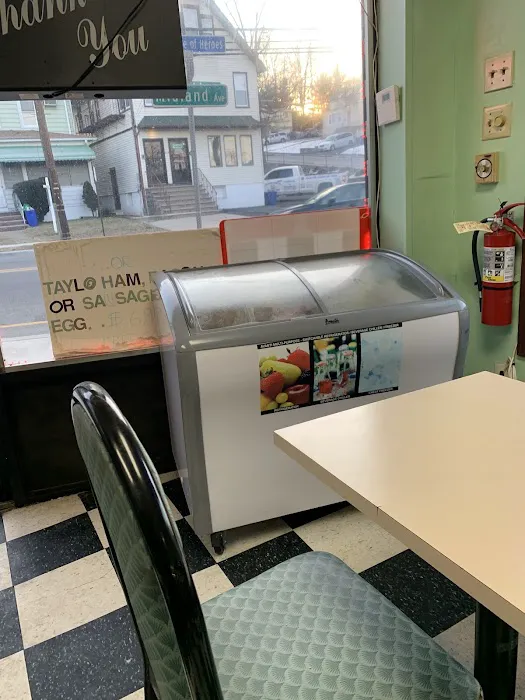 Metro Bagel & Deli Picture 3