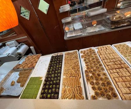 Alhamadanya Sweets