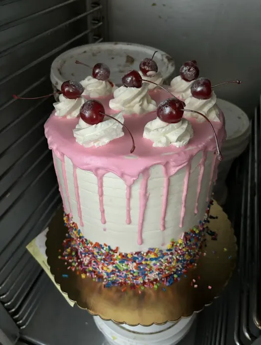 Lakeview Bakery Picture 1