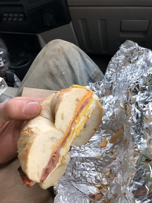 Plaza Bagels & Deli Picture 1