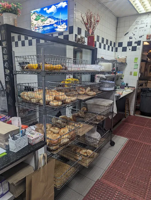 Plaza Bagels & Deli Picture 5