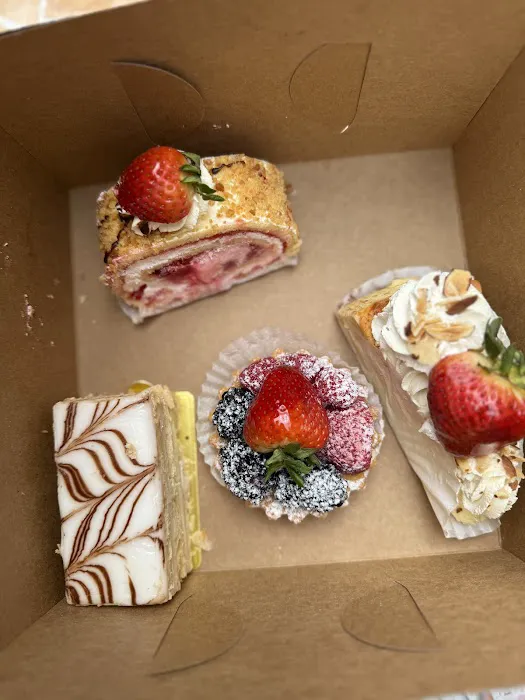 Palermo Custom Cakes & Bakery Picture 5