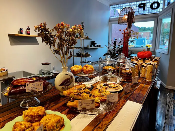 Sleepy Forest Bakeshop Picture 1