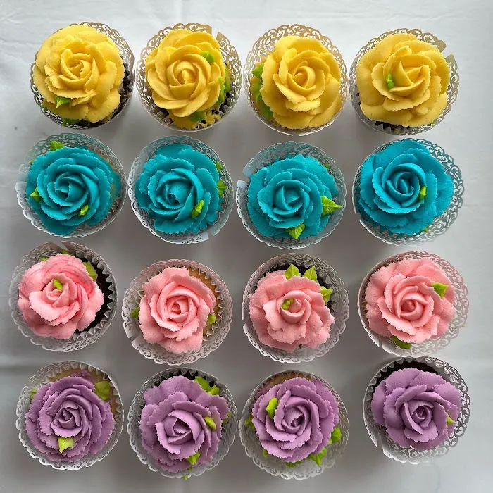 Deb's Custom Cupcakes Picture 3