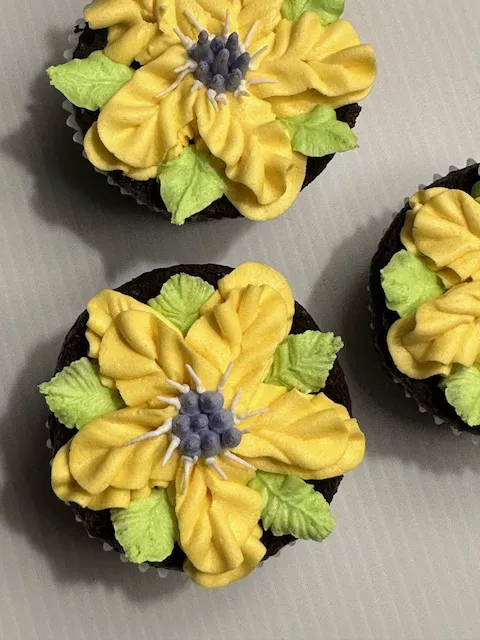 Deb's Custom Cupcakes Picture 4