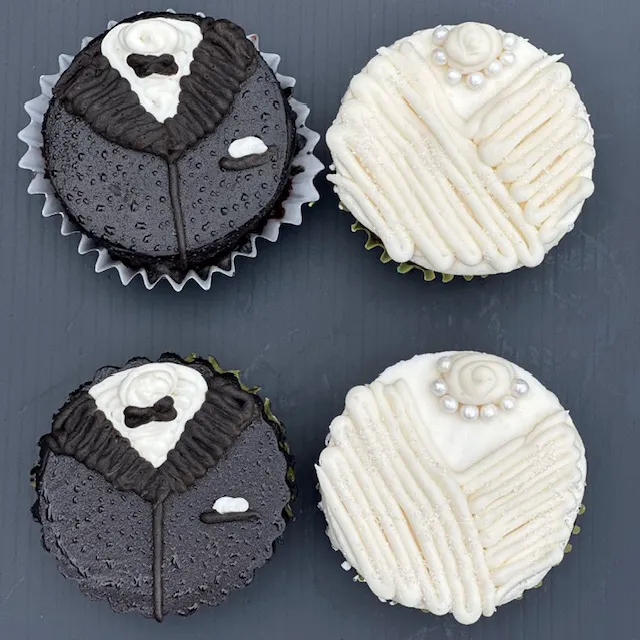 Deb's Custom Cupcakes Picture 5