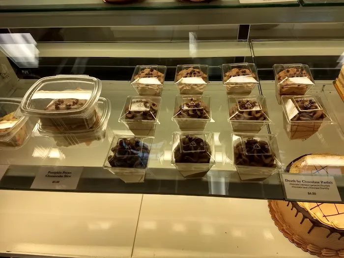 Different Blend Bakery Picture 4