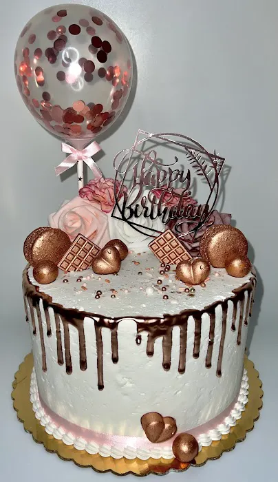 Tiffany's Custom Cakes Picture 3