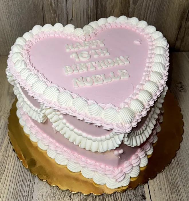 Tiffany's Custom Cakes Picture 1