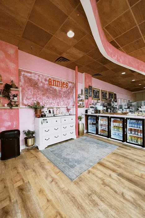 Annie’s Bakery & Cafe Picture 2