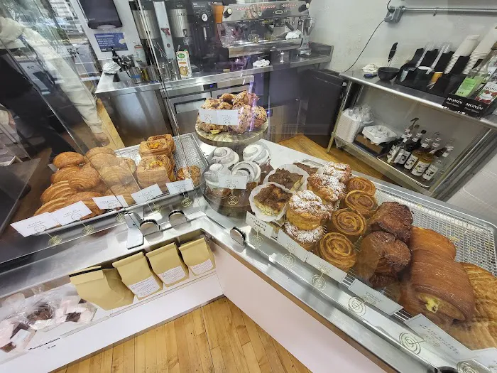 Lakon Paris Patisserie Picture 5