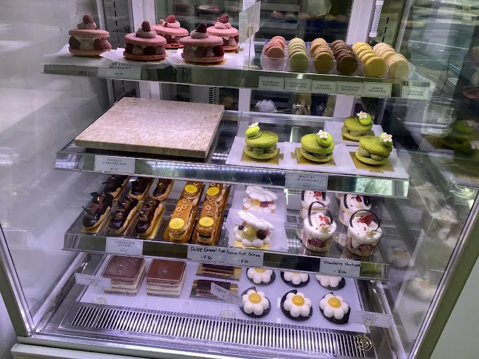 Lakon Paris Patisserie Picture 7