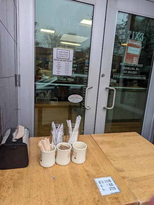 Union Square Donuts Picture 3