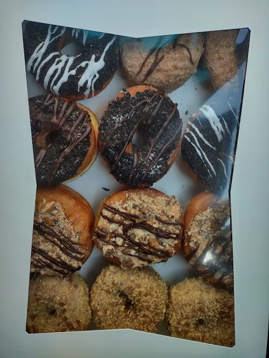 Brothers Donuts & Deli Shop Picture 9