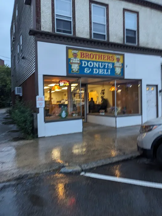 Brothers Donuts & Deli Shop Picture 8