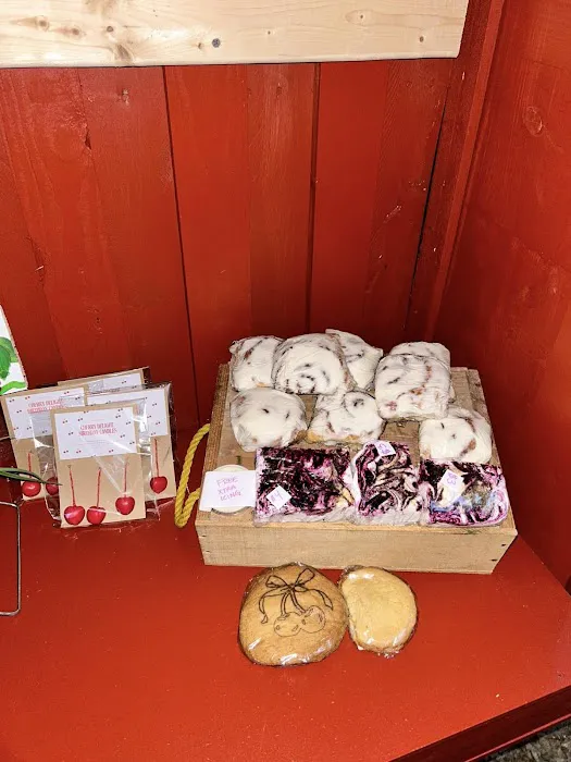 Cherry Hill Market Picture 4