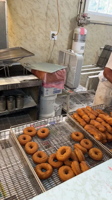 Muriel's Donuts Picture 9