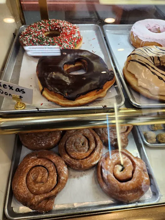 Donna's Donuts Picture 10