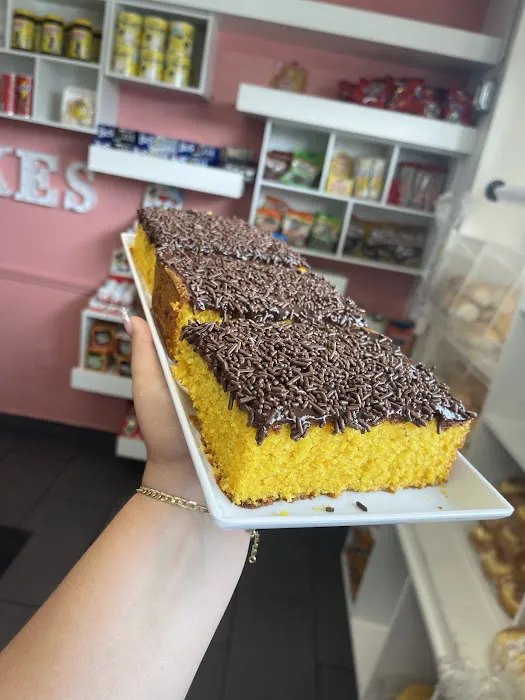 Delicias Cake & Bakery Picture 6