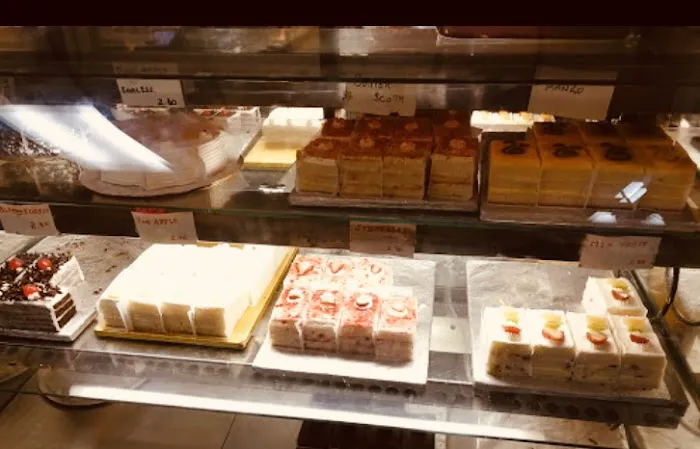 Hot Breads Picture 4