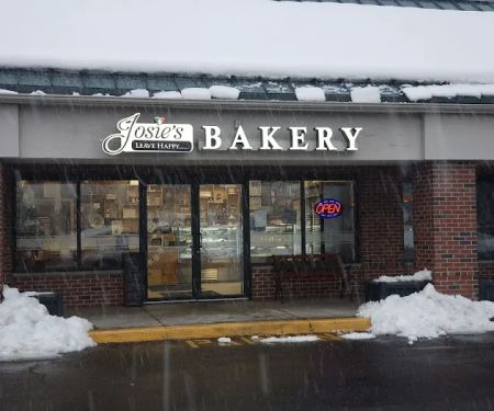 Josieu2019s Bakery