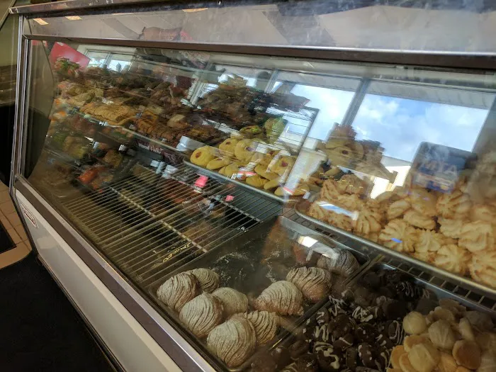 Jim Roma's Bakery Picture 5